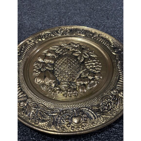 Luxurious Gold Charger Plates Set of 2 Antique Design 14" Dinnerware Table Decor - Picture 4 of 11
